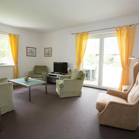 Ferienwohnung Bonin *